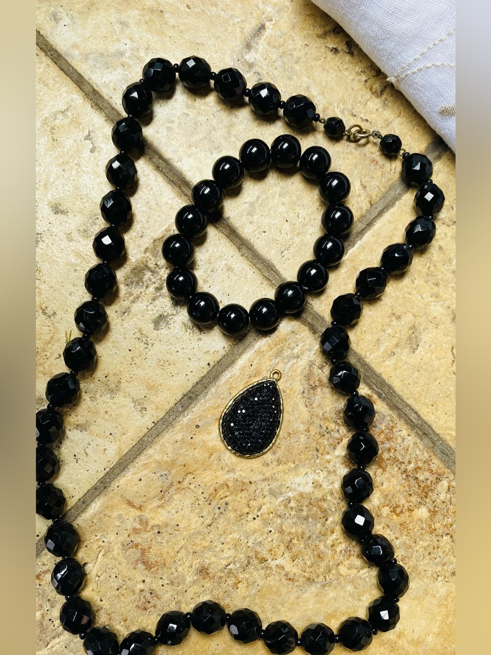 Classic Black Beaded Necklace & Bracelet Set with Teardrop Pendant